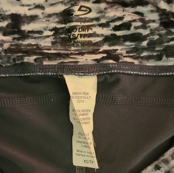 Champion stretchy athletic shorts - Picture 6 of 6